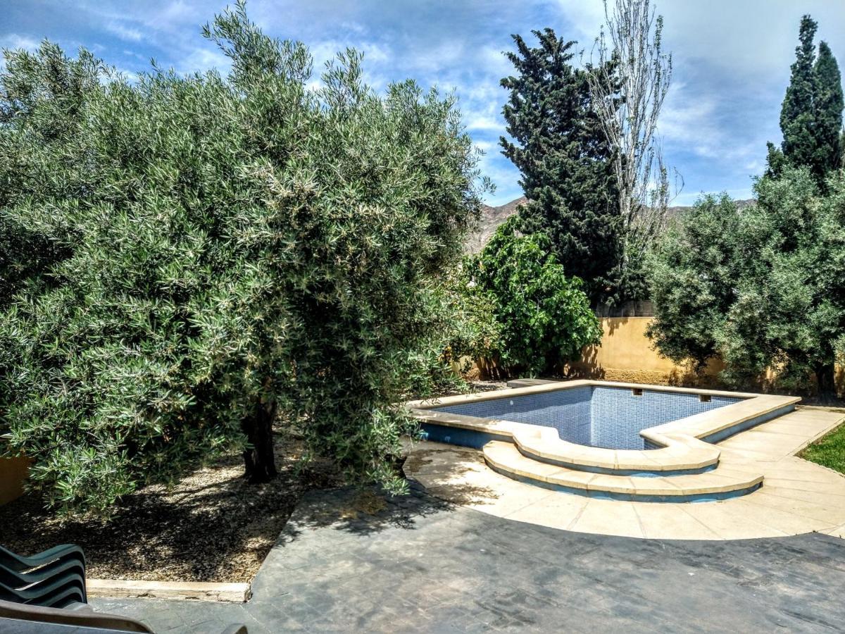Chalet Con Piscina En Нихар Экстерьер фото